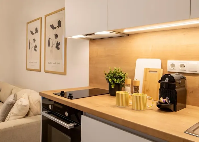 Ophelia's - Luxury Apartment *