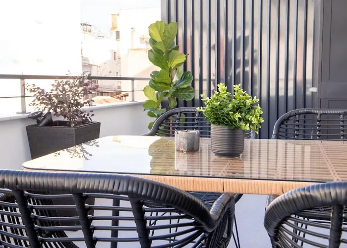 Ophelia's - Luxury *